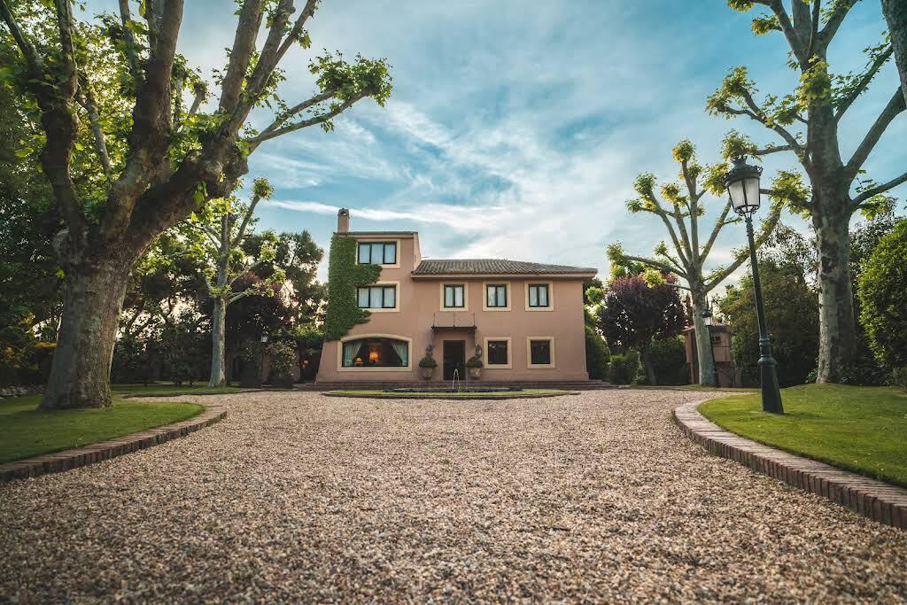 Rustic countryside wedding estate La Alquería Madrid